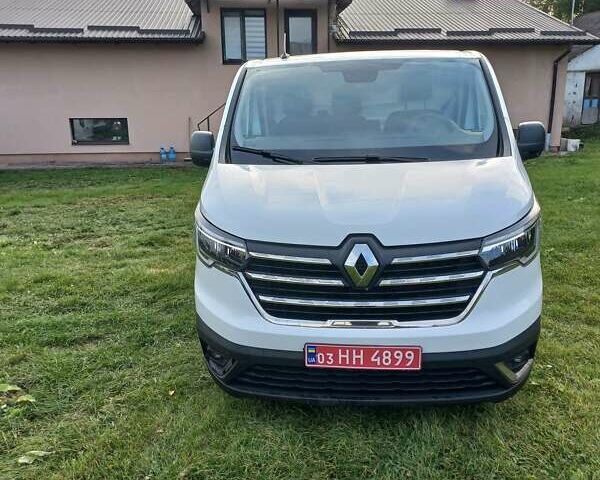Белый Рено Трафик, объемом двигателя 2 л и пробегом 164 тыс. км за 21700 $, фото 3 на Automoto.ua