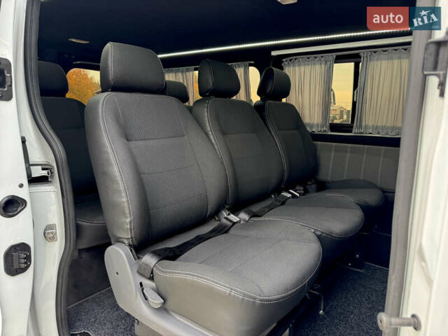 Рено Трафік 2022 у Дубно на Automoto.ua Білий Рено Трафік, об'ємом двигуна 2 л та пробігом 115 тис. км за 28999 $, фото 34 на Automoto.ua
