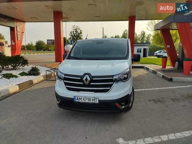 Білий Рено Трафік, об'ємом двигуна 2 л та пробігом 8 тис. км за 36000 $, фото 2 на Automoto.ua