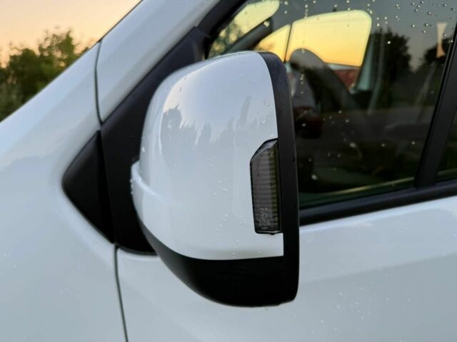 Білий Рено Трафік, об'ємом двигуна 2 л та пробігом 165 тис. км за 32900 $, фото 12 на Automoto.ua