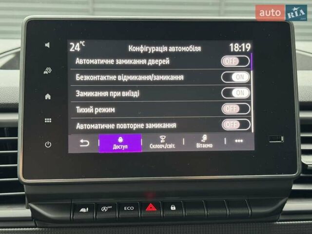 Білий Рено Трафік, об'ємом двигуна 2 л та пробігом 57 тис. км за 24769 $, фото 37 на Automoto.ua