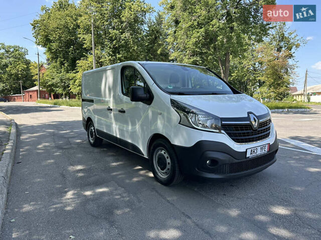 Белый Рено Трафик, объемом двигателя 2 л и пробегом 26 тыс. км за 21700 $, фото 33 на Automoto.ua