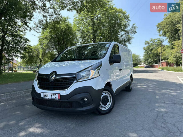 Белый Рено Трафик, объемом двигателя 2 л и пробегом 26 тыс. км за 21699 $, фото 42 на Automoto.ua