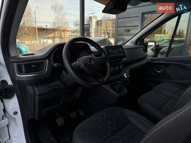 Білий Рено Трафік, об'ємом двигуна 2 л та пробігом 28 тис. км за 29399 $, фото 34 на Automoto.ua