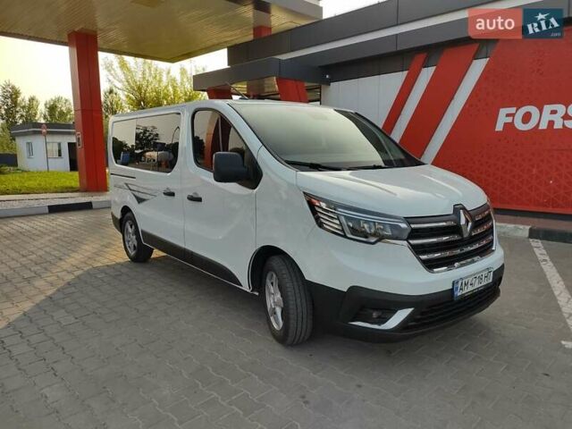 Білий Рено Трафік, об'ємом двигуна 2 л та пробігом 8 тис. км за 36000 $, фото 4 на Automoto.ua