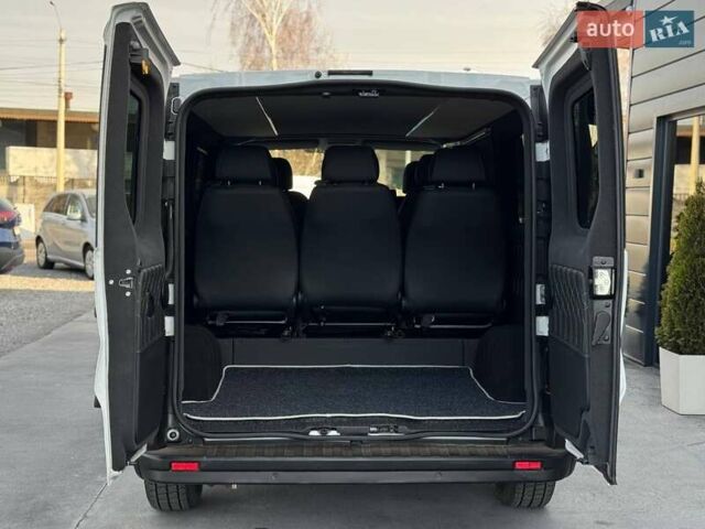 Білий Рено Трафік, об'ємом двигуна 2 л та пробігом 28 тис. км за 29399 $, фото 20 на Automoto.ua