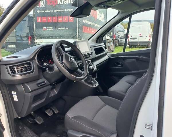 Белый Рено Трафик, объемом двигателя 2 л и пробегом 164 тыс. км за 21700 $, фото 13 на Automoto.ua