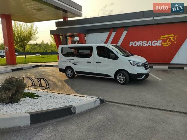 Білий Рено Трафік, об'ємом двигуна 2 л та пробігом 8 тис. км за 36000 $, фото 9 на Automoto.ua