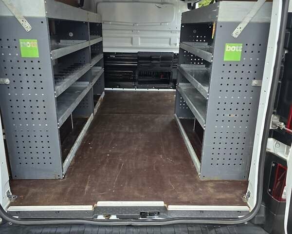 Белый Рено Трафик, объемом двигателя 2 л и пробегом 98 тыс. км за 23300 $, фото 34 на Automoto.ua