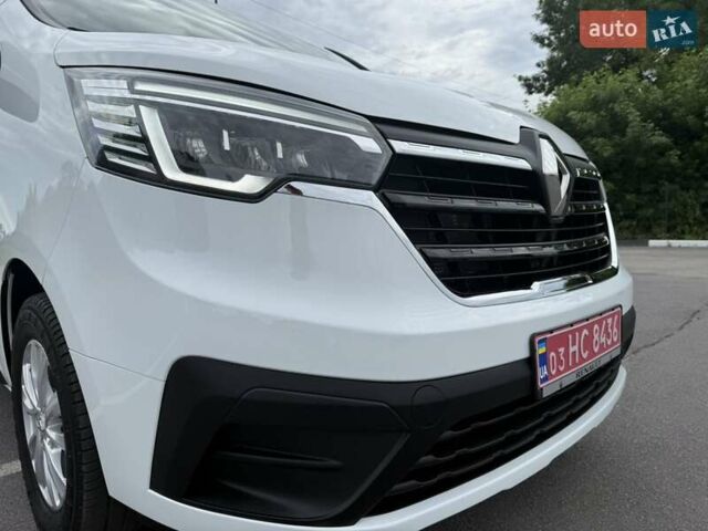 Белый Рено Трафик, объемом двигателя 2 л и пробегом 165 тыс. км за 34600 $, фото 22 на Automoto.ua