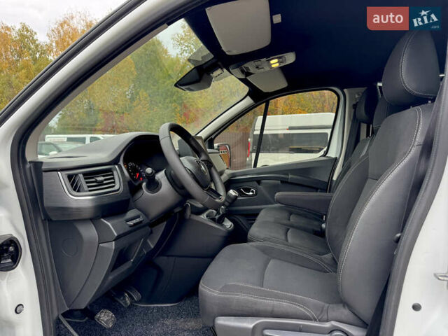 Рено Трафік 2022 у Дубно на Automoto.ua Білий Рено Трафік, об'ємом двигуна 2 л та пробігом 115 тис. км за 28999 $, фото 26 на Automoto.ua
