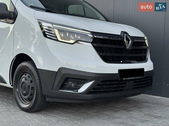 Білий Рено Трафік, об'ємом двигуна 2 л та пробігом 57 тис. км за 24769 $, фото 15 на Automoto.ua