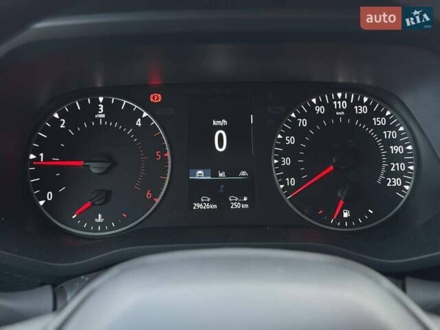 Білий Рено Трафік, об'ємом двигуна 2 л та пробігом 28 тис. км за 29399 $, фото 45 на Automoto.ua