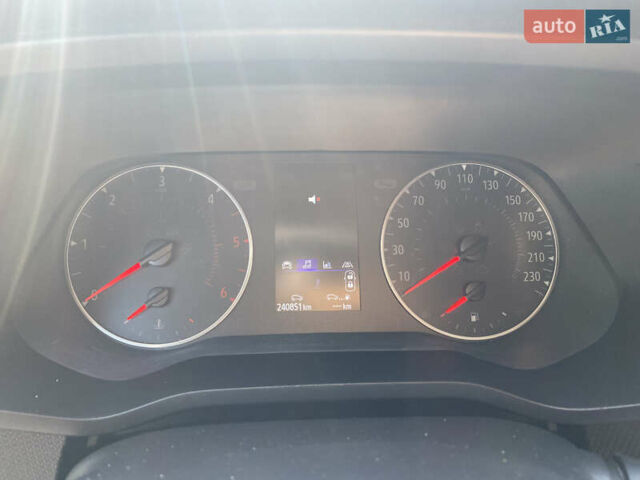 Белый Рено Трафик, объемом двигателя 2 л и пробегом 240 тыс. км за 20500 $, фото 11 на Automoto.ua