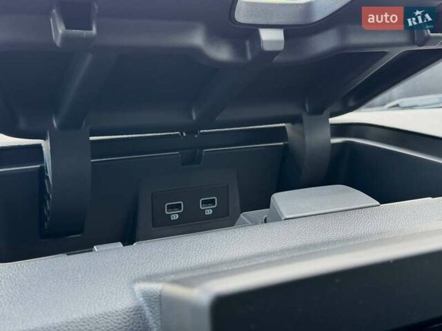 Білий Рено Трафік, об'ємом двигуна 2 л та пробігом 28 тис. км за 29399 $, фото 50 на Automoto.ua