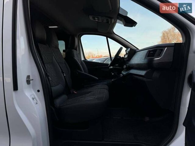 Білий Рено Трафік, об'ємом двигуна 2 л та пробігом 28 тис. км за 29399 $, фото 70 на Automoto.ua