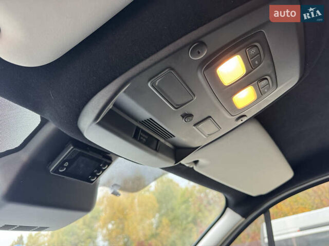 Рено Трафік 2022 у Дубно на Automoto.ua Білий Рено Трафік, об'ємом двигуна 2 л та пробігом 115 тис. км за 28999 $, фото 20 на Automoto.ua