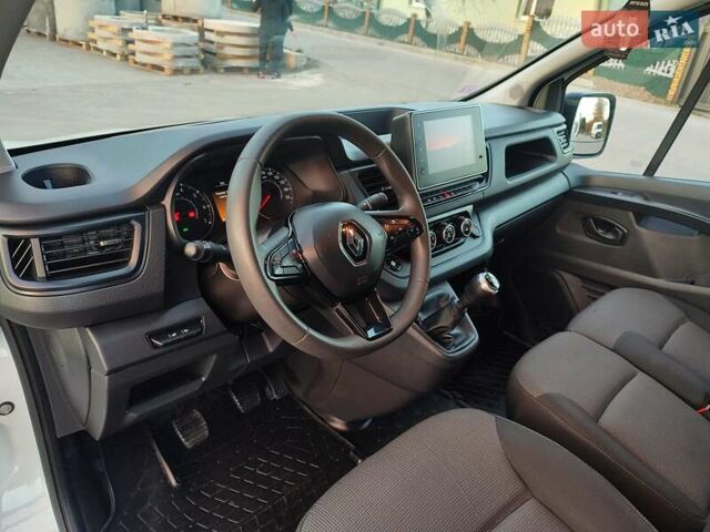 Белый Рено Трафик, объемом двигателя 2 л и пробегом 84 тыс. км за 25950 $, фото 9 на Automoto.ua