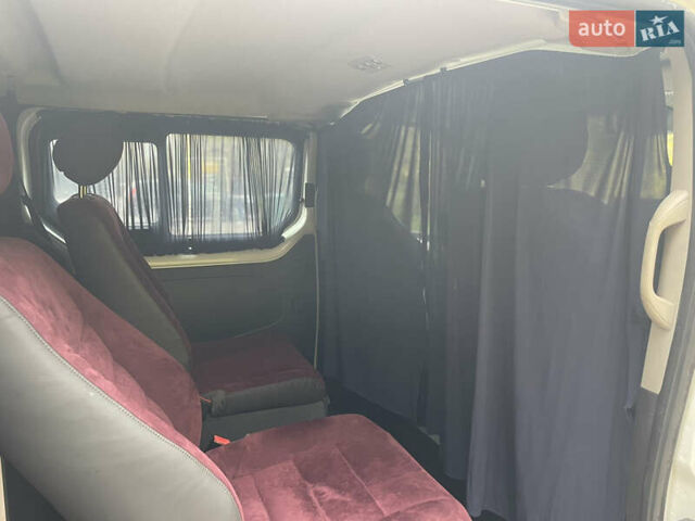 Білий Рено Трафік, об'ємом двигуна 2 л та пробігом 79 тис. км за 35000 $, фото 14 на Automoto.ua