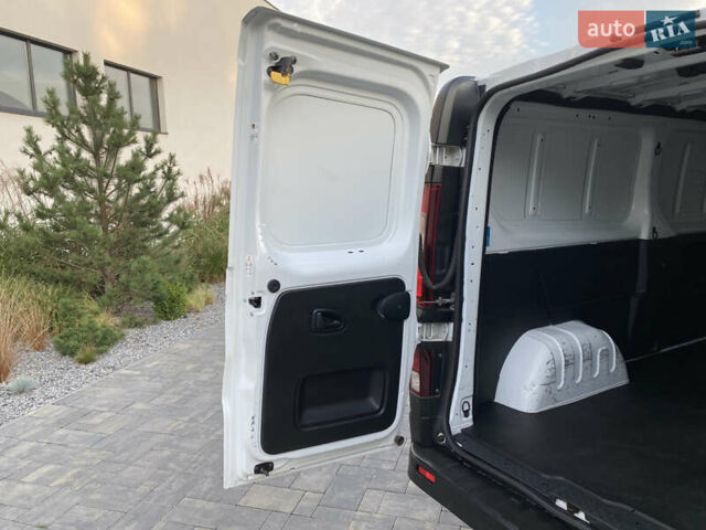Білий Рено Трафік, об'ємом двигуна 2 л та пробігом 99 тис. км за 23600 $, фото 18 на Automoto.ua