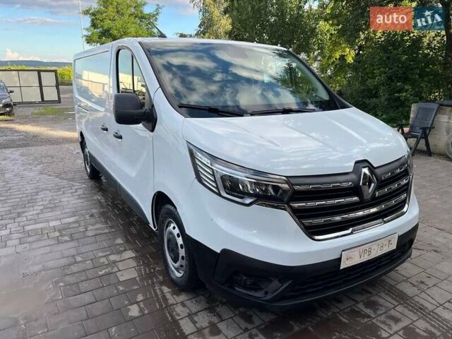 Белый Рено Трафик, объемом двигателя 2 л и пробегом 164 тыс. км за 21990 $, фото 8 на Automoto.ua