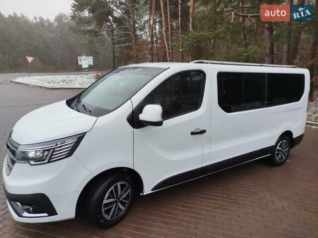 Белый Рено Трафик, объемом двигателя 2 л и пробегом 35 тыс. км за 32000 $, фото 3 на Automoto.ua