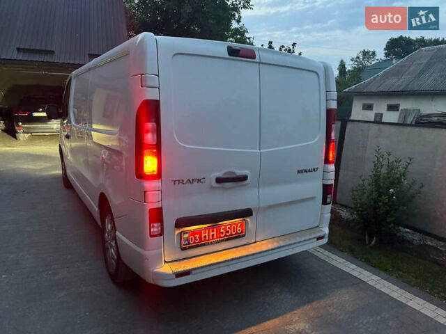 Белый Рено Трафик, объемом двигателя 2 л и пробегом 44 тыс. км за 30750 $, фото 15 на Automoto.ua