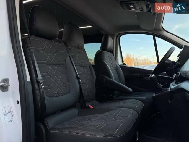 Білий Рено Трафік, об'ємом двигуна 2 л та пробігом 28 тис. км за 29399 $, фото 71 на Automoto.ua