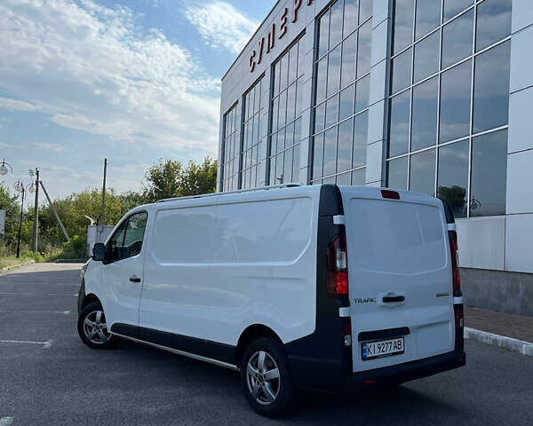 Білий Рено Трафік, об'ємом двигуна 2 л та пробігом 55 тис. км за 23500 $, фото 7 на Automoto.ua