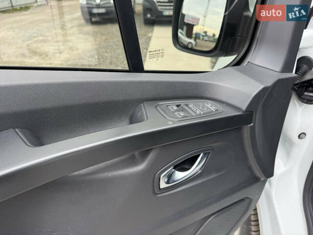 Рено Трафік 2022 у Дубно на Automoto.ua Білий Рено Трафік, об'ємом двигуна 2 л та пробігом 115 тис. км за 28999 $, фото 24 на Automoto.ua