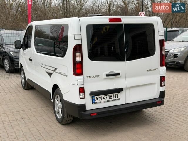 Білий Рено Трафік, об'ємом двигуна 2 л та пробігом 8 тис. км за 34455 $, фото 19 на Automoto.ua