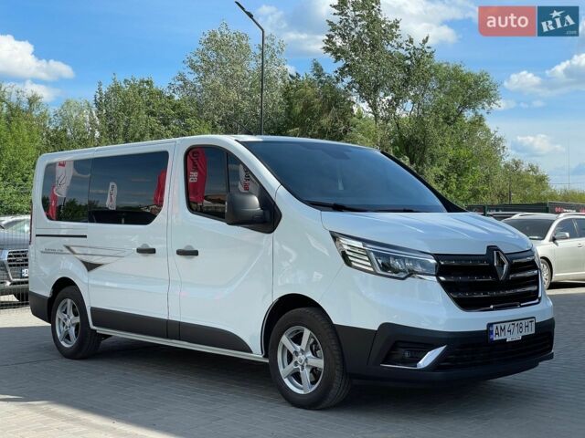 Белый Рено Трафик, объемом двигателя 2 л и пробегом 8 тыс. км за 31499 $, фото 4 на Automoto.ua