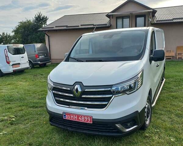 Белый Рено Трафик, объемом двигателя 2 л и пробегом 164 тыс. км за 21700 $, фото 1 на Automoto.ua