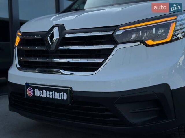 Білий Рено Трафік, об'ємом двигуна 2 л та пробігом 28 тис. км за 29399 $, фото 15 на Automoto.ua