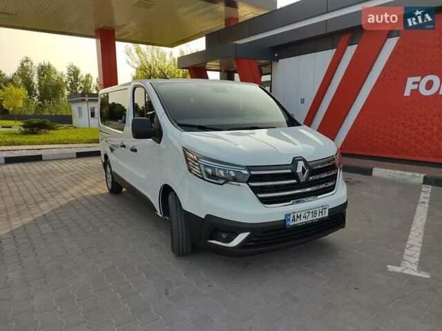 Білий Рено Трафік, об'ємом двигуна 2 л та пробігом 8 тис. км за 36000 $, фото 3 на Automoto.ua