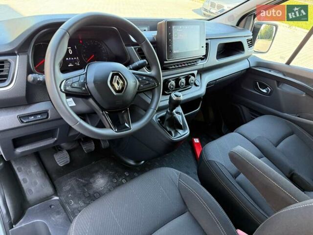 Белый Рено Трафик, объемом двигателя 0 л и пробегом 40 тыс. км за 25500 $, фото 36 на Automoto.ua