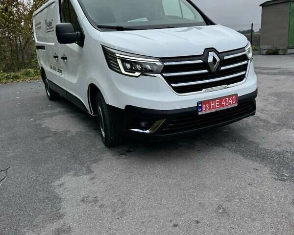 Білий Рено Трафік, об'ємом двигуна 2 л та пробігом 30 тис. км за 24990 $, фото 2 на Automoto.ua