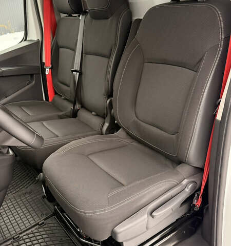 Білий Рено Трафік, об'ємом двигуна 2 л та пробігом 13 тис. км за 29000 $, фото 21 на Automoto.ua