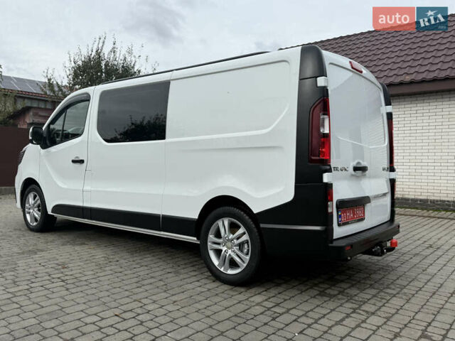 Белый Рено Трафик, объемом двигателя 2 л и пробегом 63 тыс. км за 32650 $, фото 147 на Automoto.ua