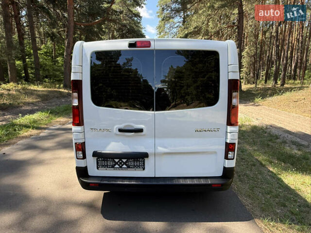 Білий Рено Трафік, об'ємом двигуна 2 л та пробігом 58 тис. км за 38800 $, фото 11 на Automoto.ua