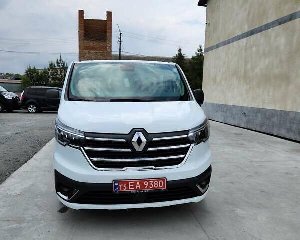 Белый Рено Трафик, объемом двигателя 2 л и пробегом 21 тыс. км за 29900 $, фото 4 на Automoto.ua