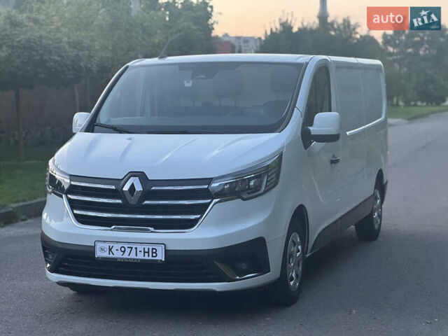 Белый Рено Трафик, объемом двигателя 2 л и пробегом 201 тыс. км за 22700 $, фото 3 на Automoto.ua