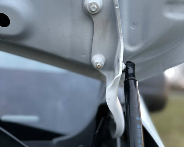 Белый Рено Трафик, объемом двигателя 2 л и пробегом 61 тыс. км за 22550 $, фото 16 на Automoto.ua