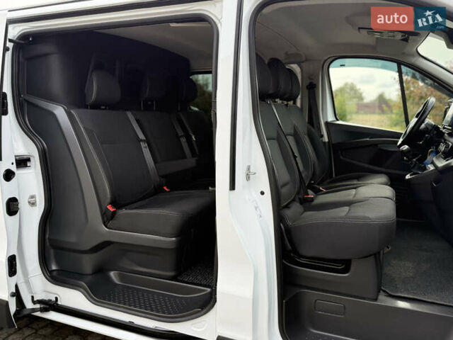 Белый Рено Трафик, объемом двигателя 2 л и пробегом 63 тыс. км за 32650 $, фото 46 на Automoto.ua