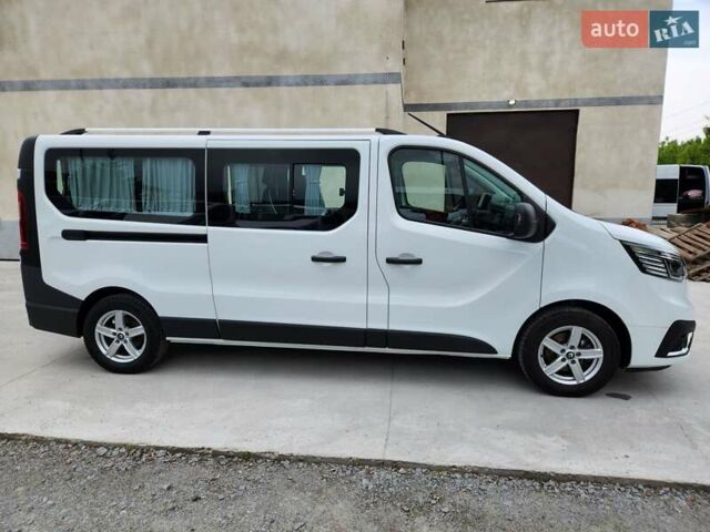 Белый Рено Трафик, объемом двигателя 2 л и пробегом 21 тыс. км за 29900 $, фото 3 на Automoto.ua