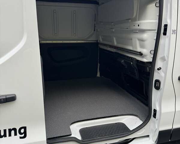 Білий Рено Трафік, об'ємом двигуна 2 л та пробігом 30 тис. км за 24990 $, фото 67 на Automoto.ua