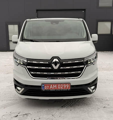 Білий Рено Трафік, об'ємом двигуна 2 л та пробігом 13 тис. км за 29000 $, фото 2 на Automoto.ua