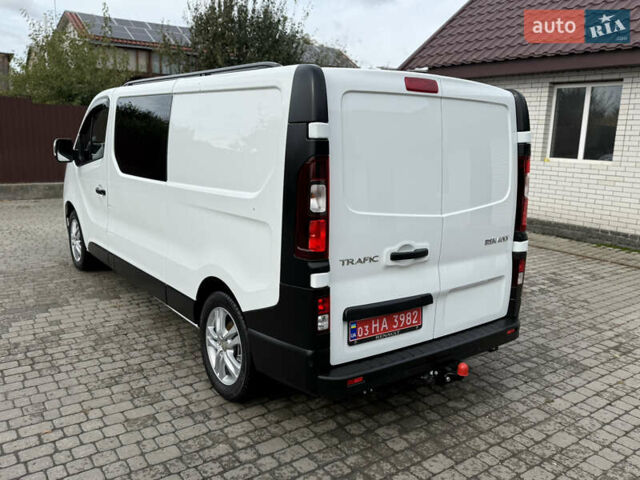 Белый Рено Трафик, объемом двигателя 2 л и пробегом 63 тыс. км за 32650 $, фото 23 на Automoto.ua