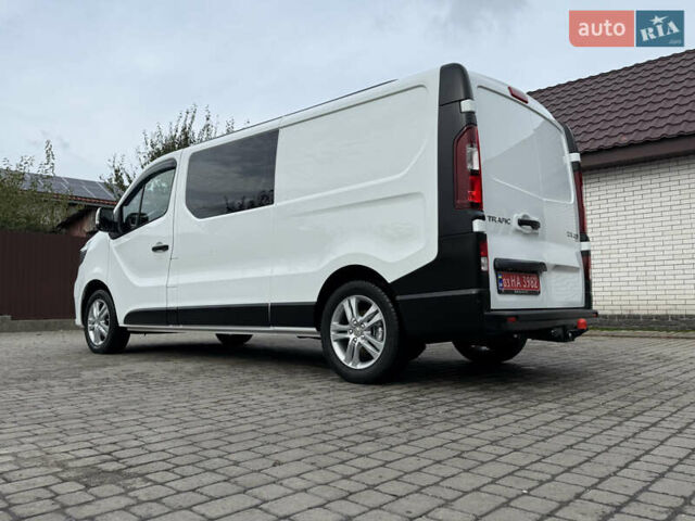 Белый Рено Трафик, объемом двигателя 2 л и пробегом 63 тыс. км за 32650 $, фото 22 на Automoto.ua