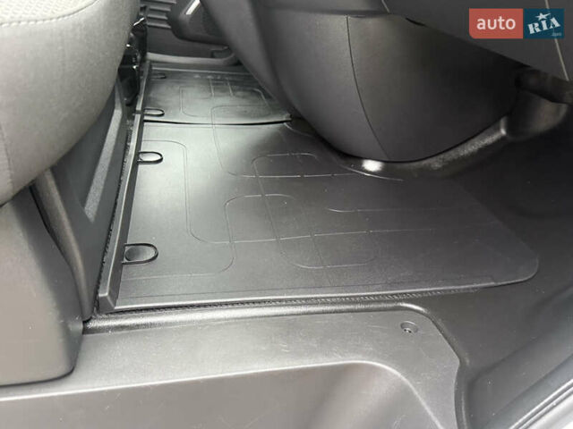 Білий Рено Трафік, об'ємом двигуна 2 л та пробігом 181 тис. км за 26850 $, фото 41 на Automoto.ua